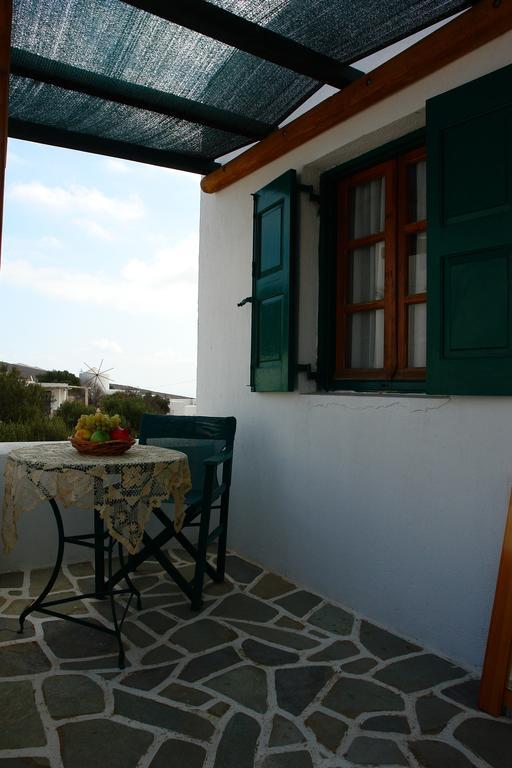 Irene Rooms Folegandros Town Exterior foto
