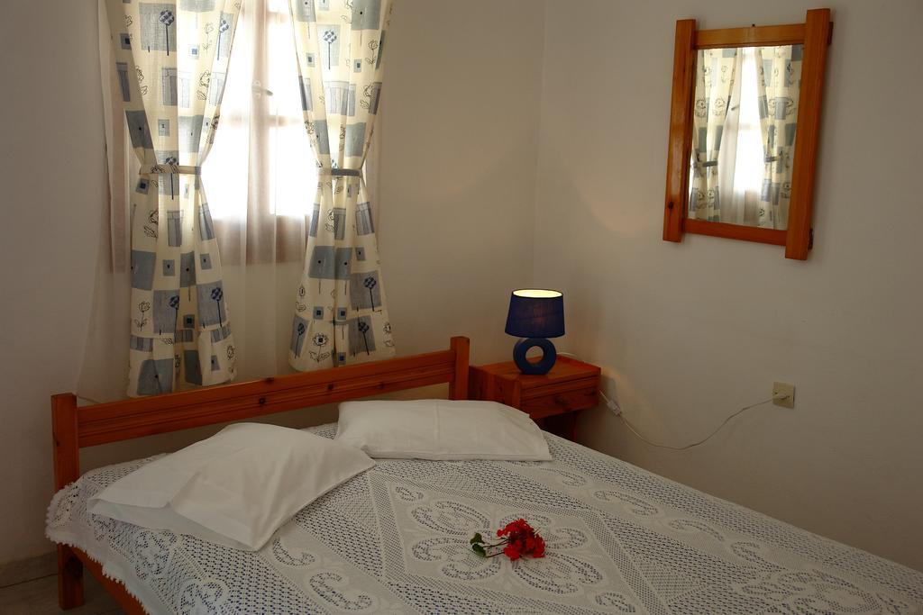 Irene Rooms Folegandros Town Quarto foto
