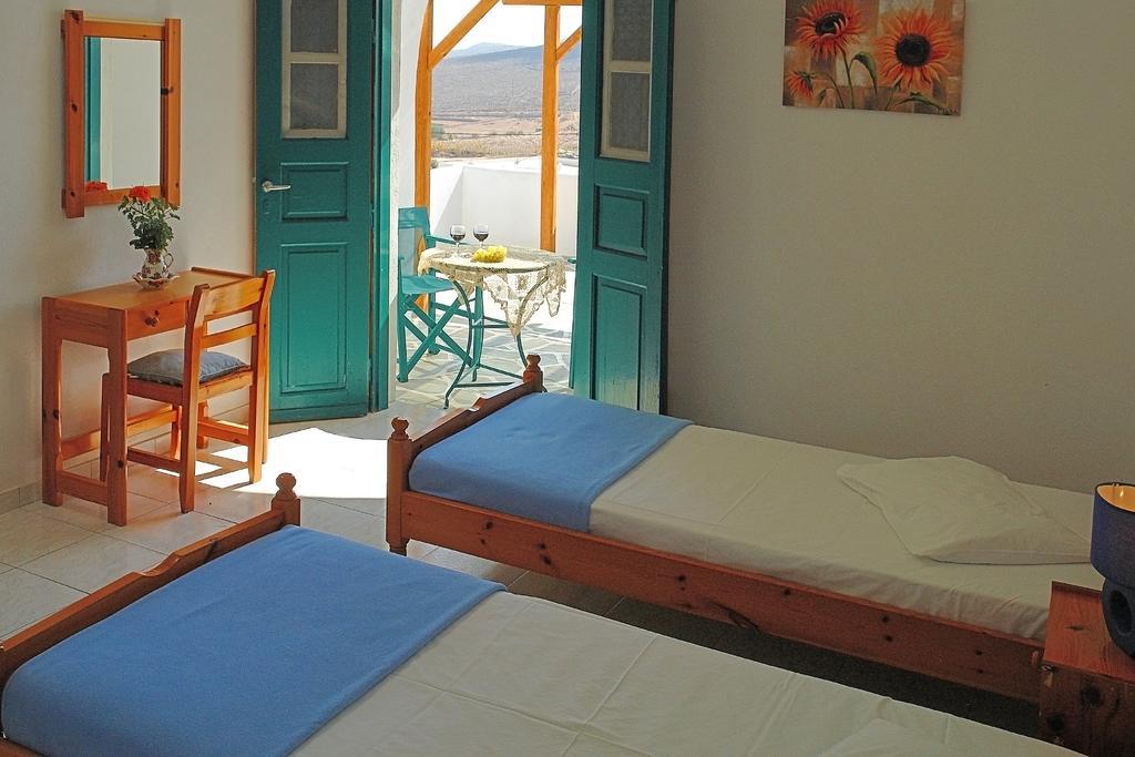 Irene Rooms Folegandros Town Quarto foto