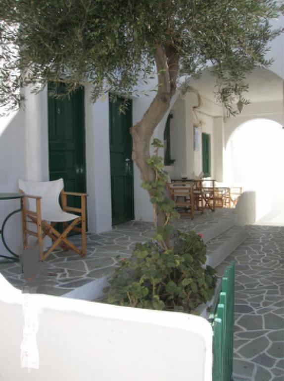 Irene Rooms Folegandros Town Exterior foto